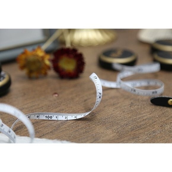 NEW Vintage Portable Retractable Mini Measure Tape 1.5M Long - Picture 4 of 9